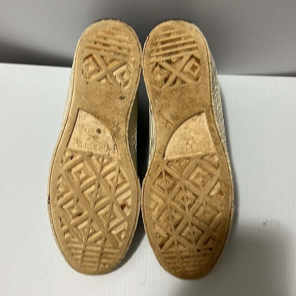 Size 8.5 Converse Hi-Tops with green snakeskin. In great used condition. - Picture 8 of 8